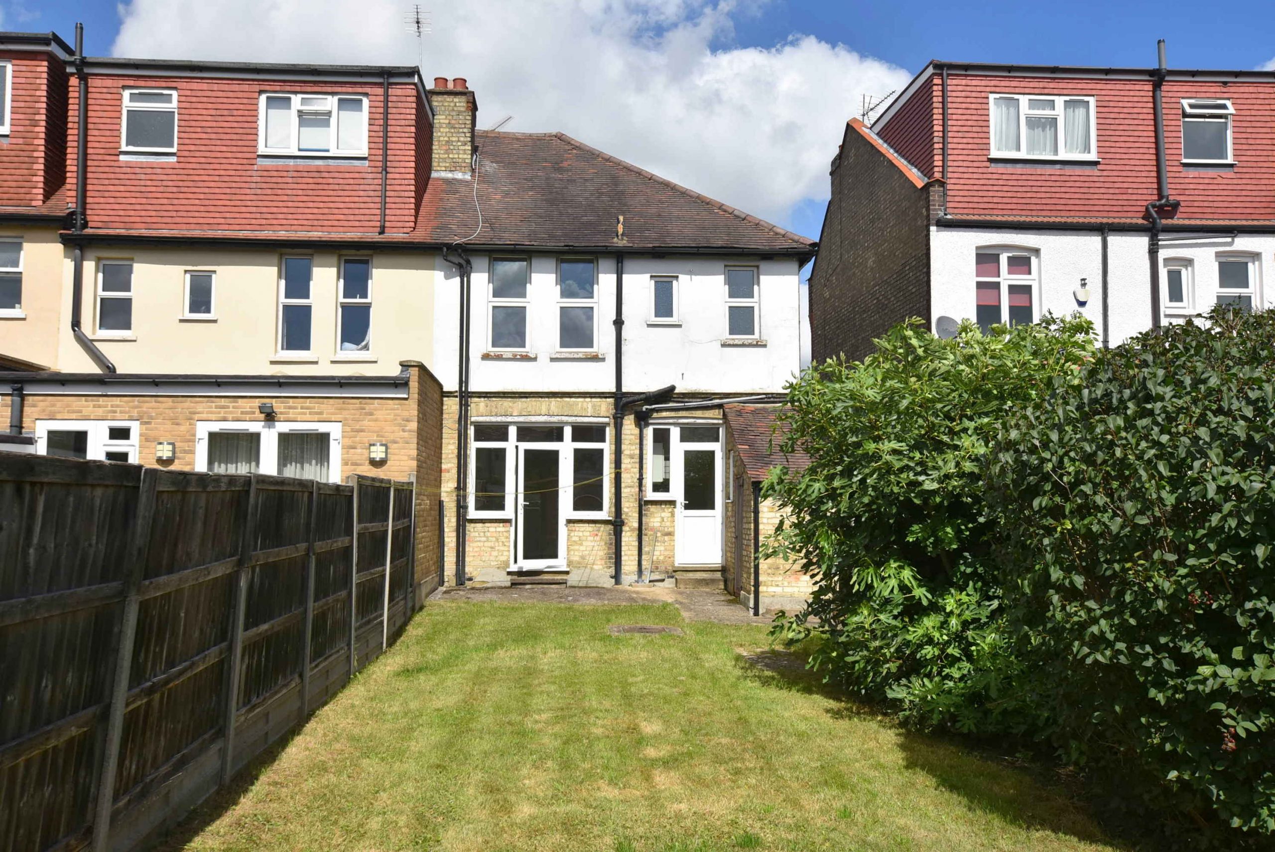 Finchley Park North Finchley N12 9JS Putts Estate Agents